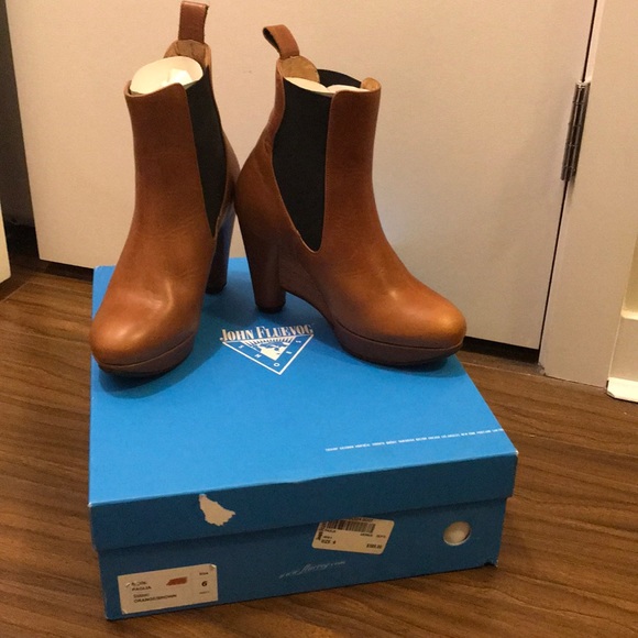 John Fluevog Shoes - Brand new John Fluevog Paglia Write Chelsea boot